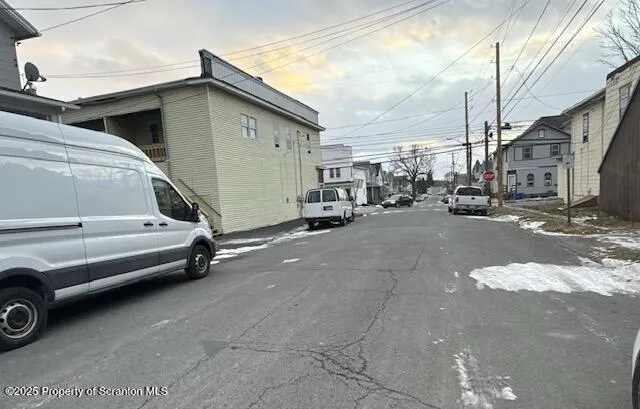 $1,450 | 107-109 North Fillmore Avenue, Scranton, PA 18504