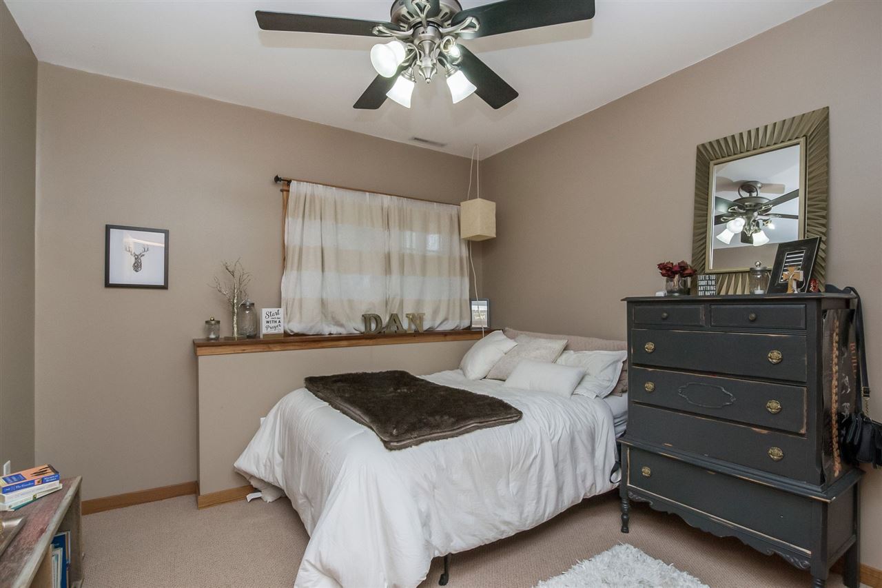 4355 Benton Linn Road Fairfax, IA 52228 - Photo 27 of 33 Gallery Image 27