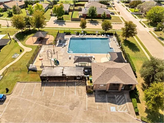 $2,299 | 8504 Seven Oaks Lane, Denton, TX 76210