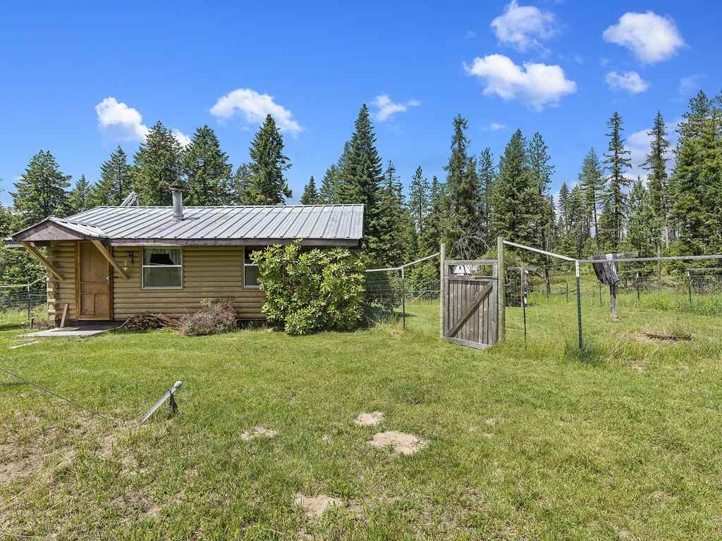 4711 G Springdale Hunters Road Springdale, WA 99173 - Photo 1 of 26
