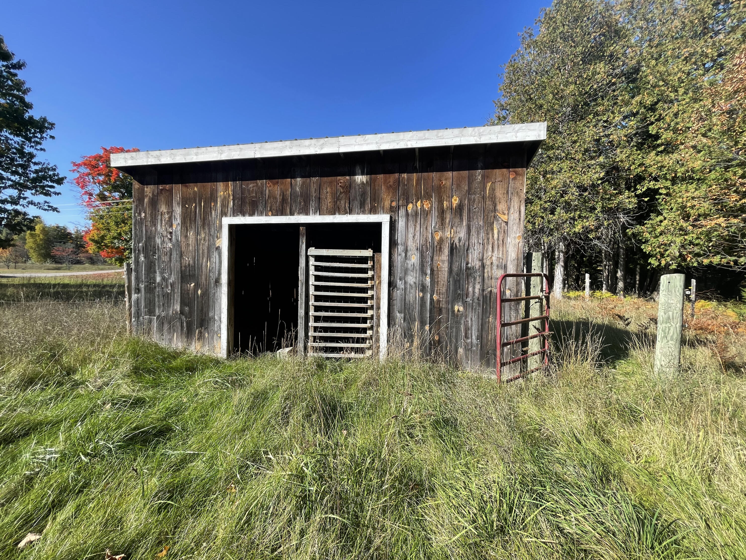 7150 Kate Hanson Road Cheboygan, MI 49721 - Photo 10 of 36 Gallery Image 10