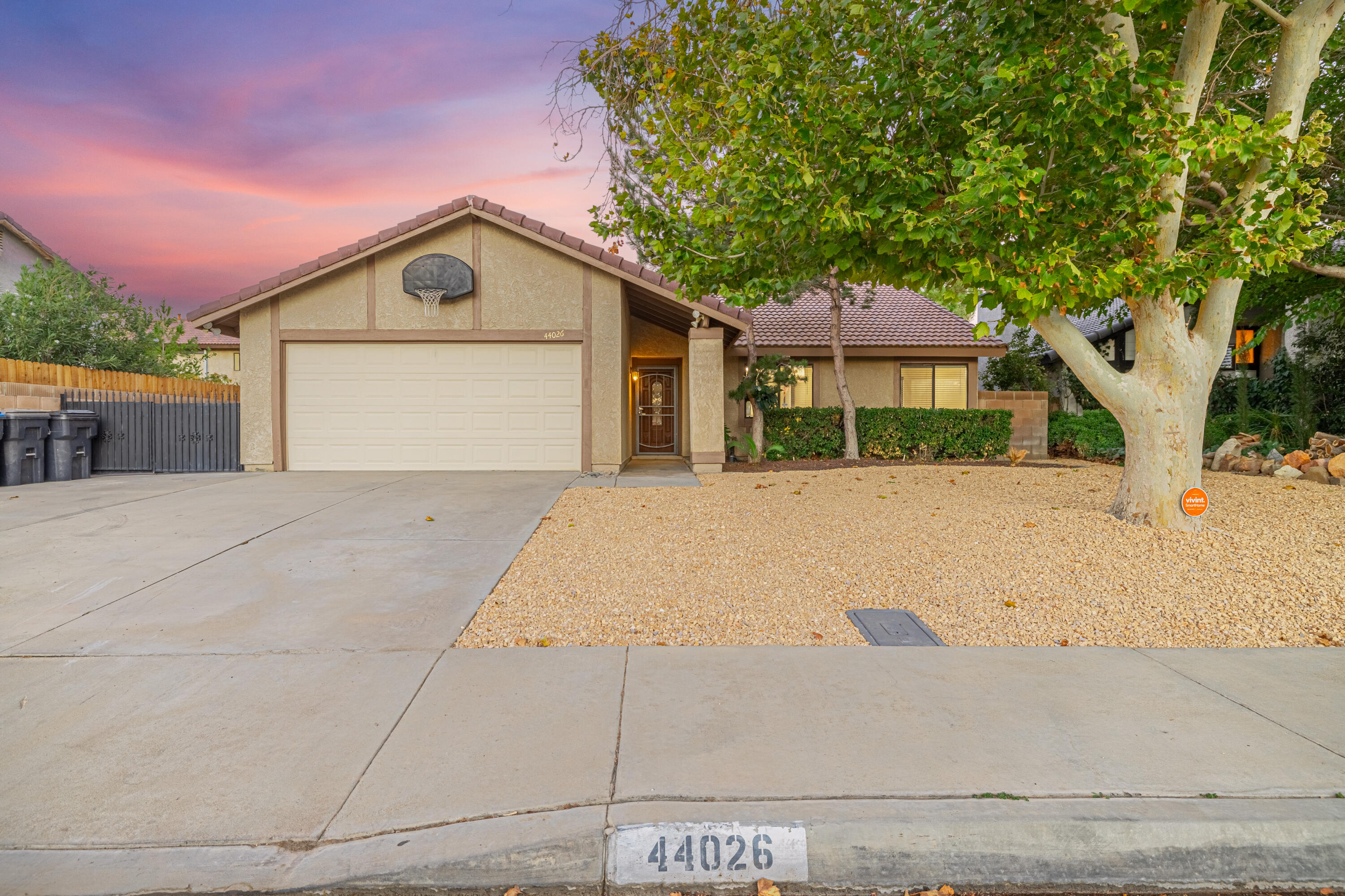 44026 Fine Street Lancaster, CA 93536 - Photo 2 of 43 JE5A9494-HDR-Edit