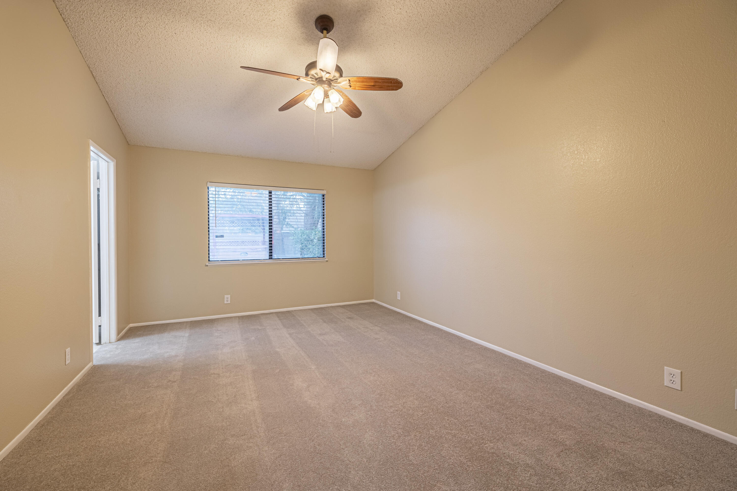 44026 Fine Street Lancaster, CA 93536 - Photo 25 of 43 JE5A9368-HDR