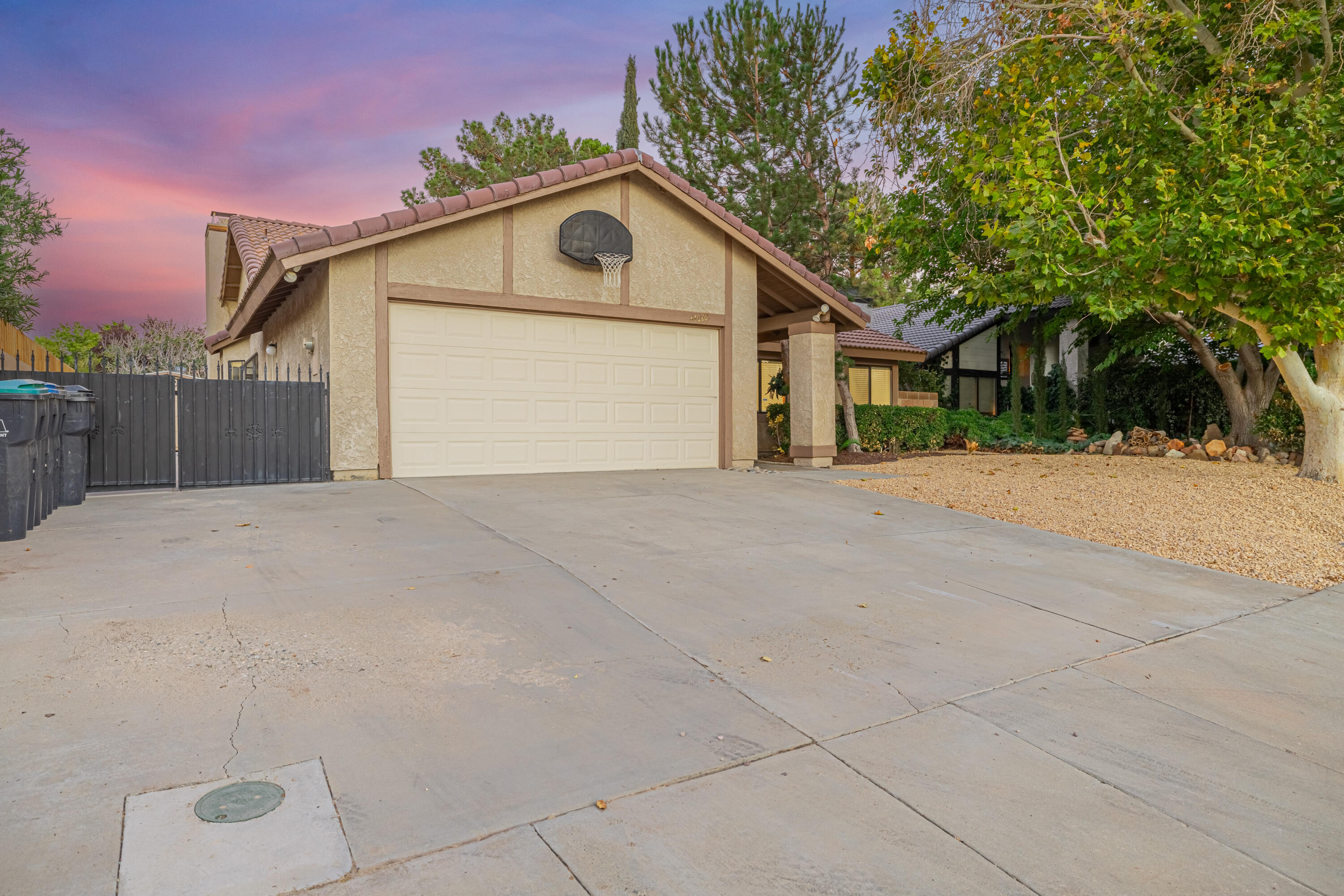 44026 Fine Street Lancaster, CA 93536 - Photo 43 of 43 JE5A9501-HDR-Edit