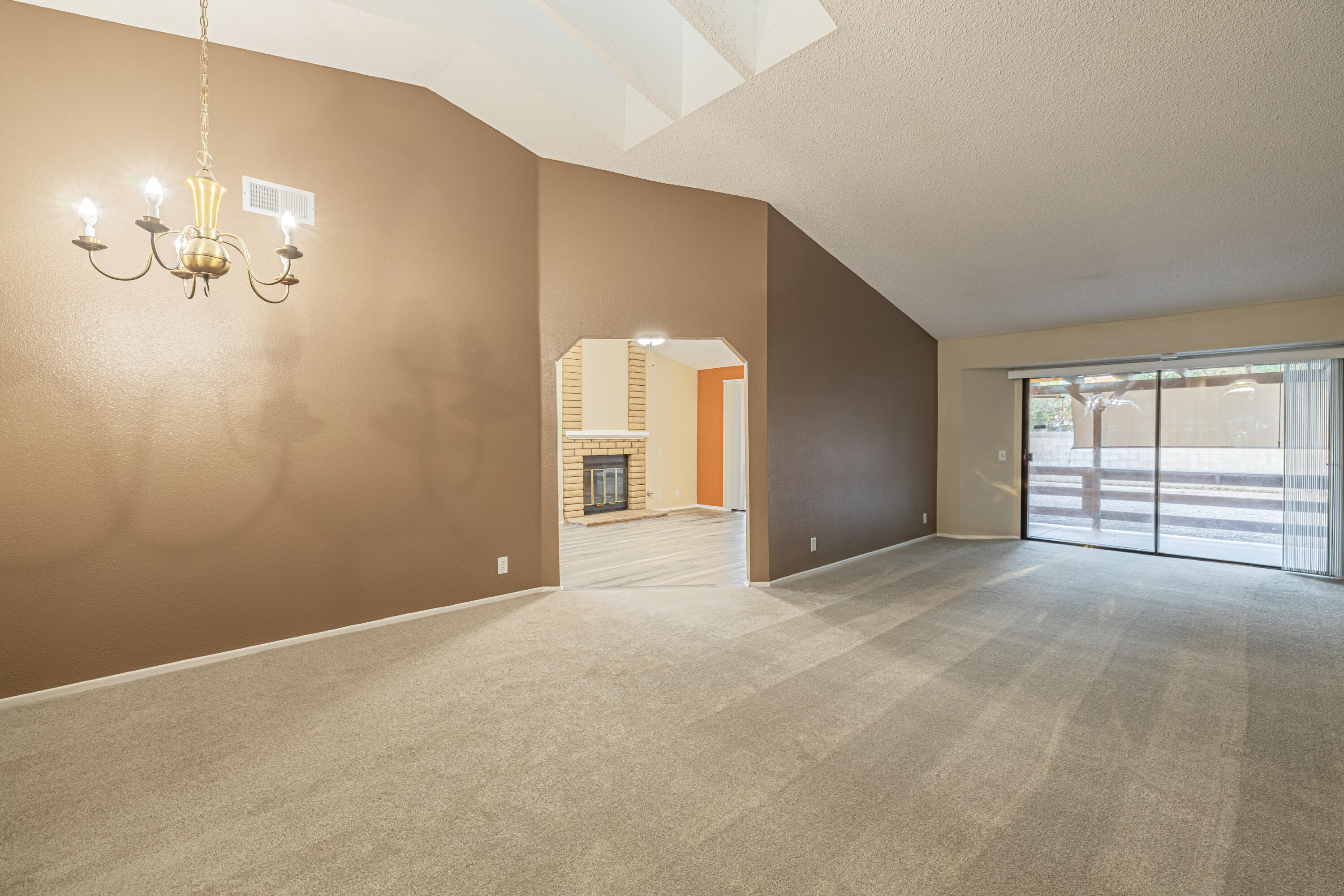 44026 Fine Street Lancaster, CA 93536 - Photo 8 of 43 JE5A9242-HDR