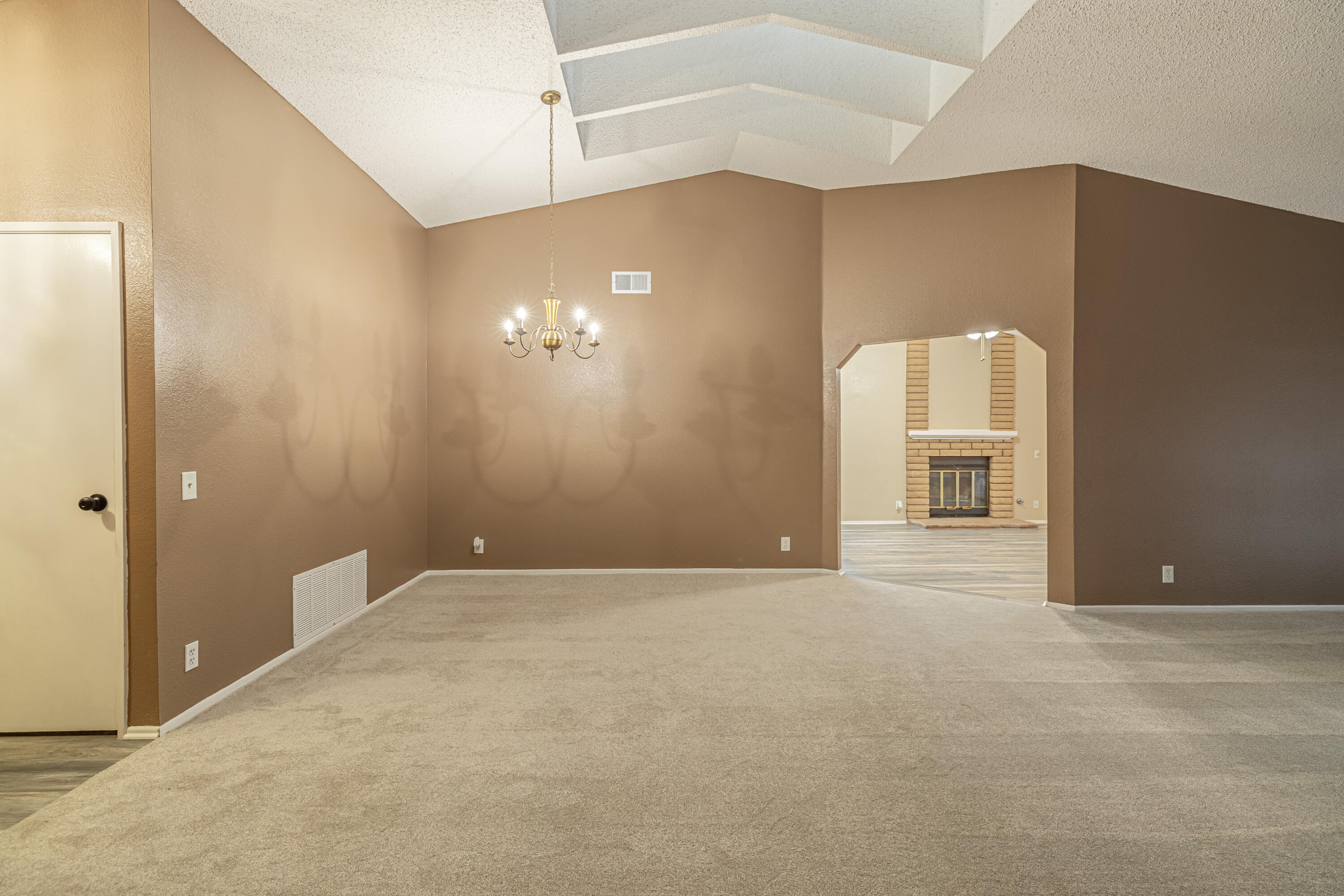 44026 Fine Street Lancaster, CA 93536 - Photo 9 of 43 JE5A9249-HDR