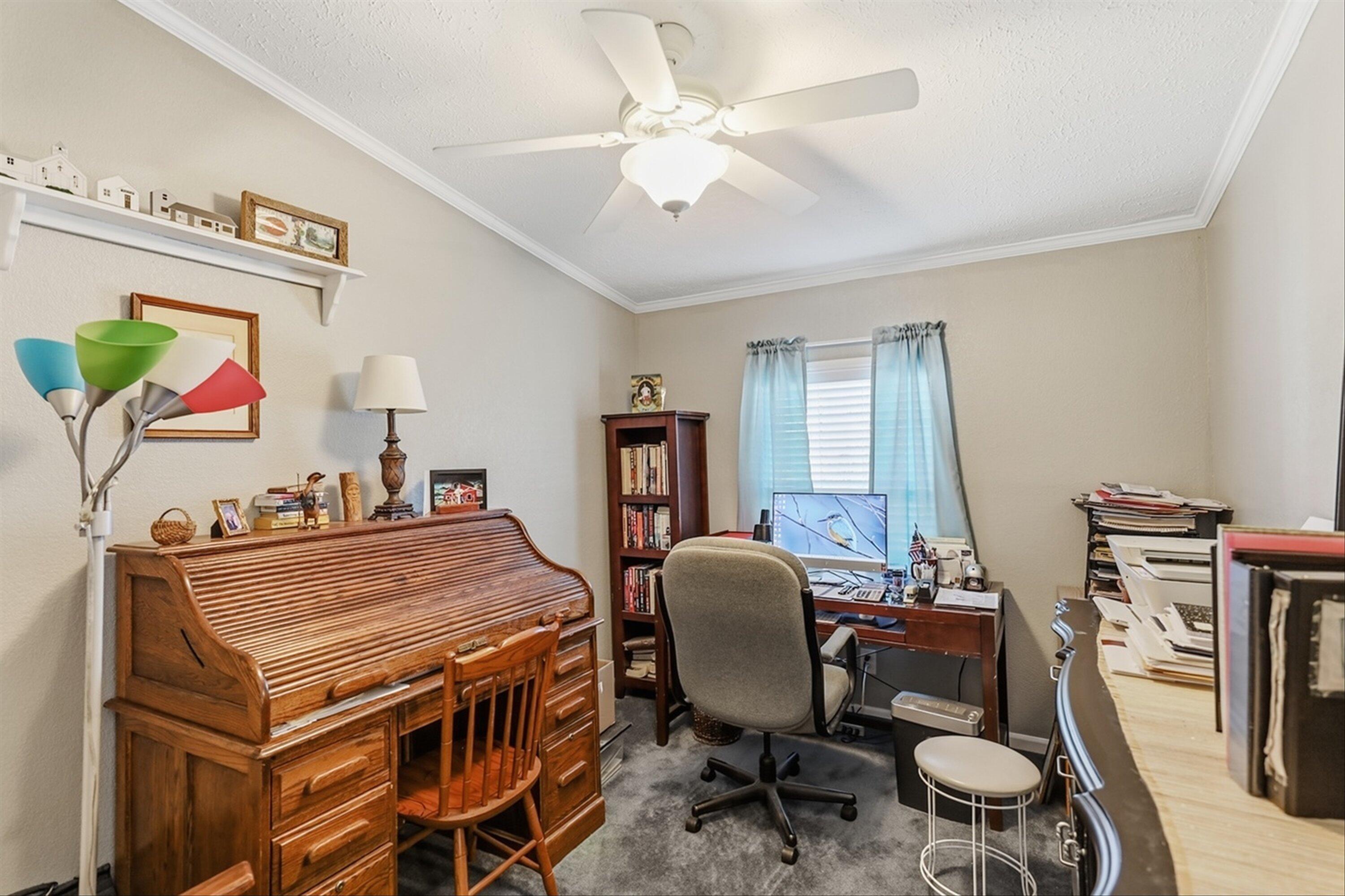 28 Chestnut Tree Road Martinsville, VA 24112 - Photo 23 of 52 Primary Bedroom Office