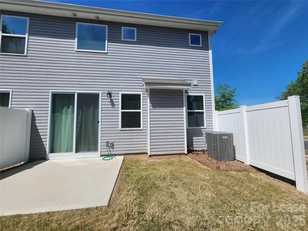 $2,500 | 12003 Gambrell Drive, Charlotte, NC 28278