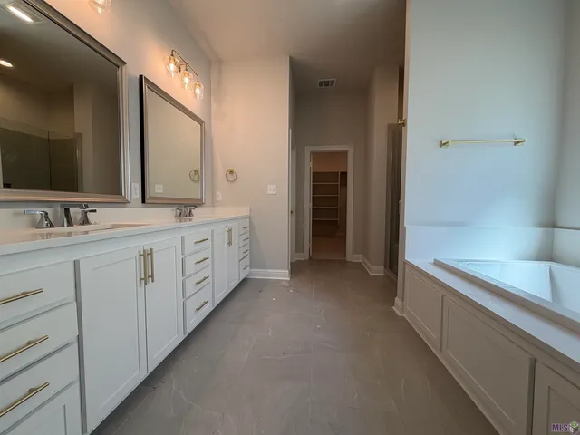 $449,700 | 224 Fosters Way, Thibodaux, LA 70301