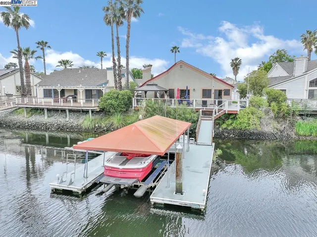 a small garden covered with tall buildings
