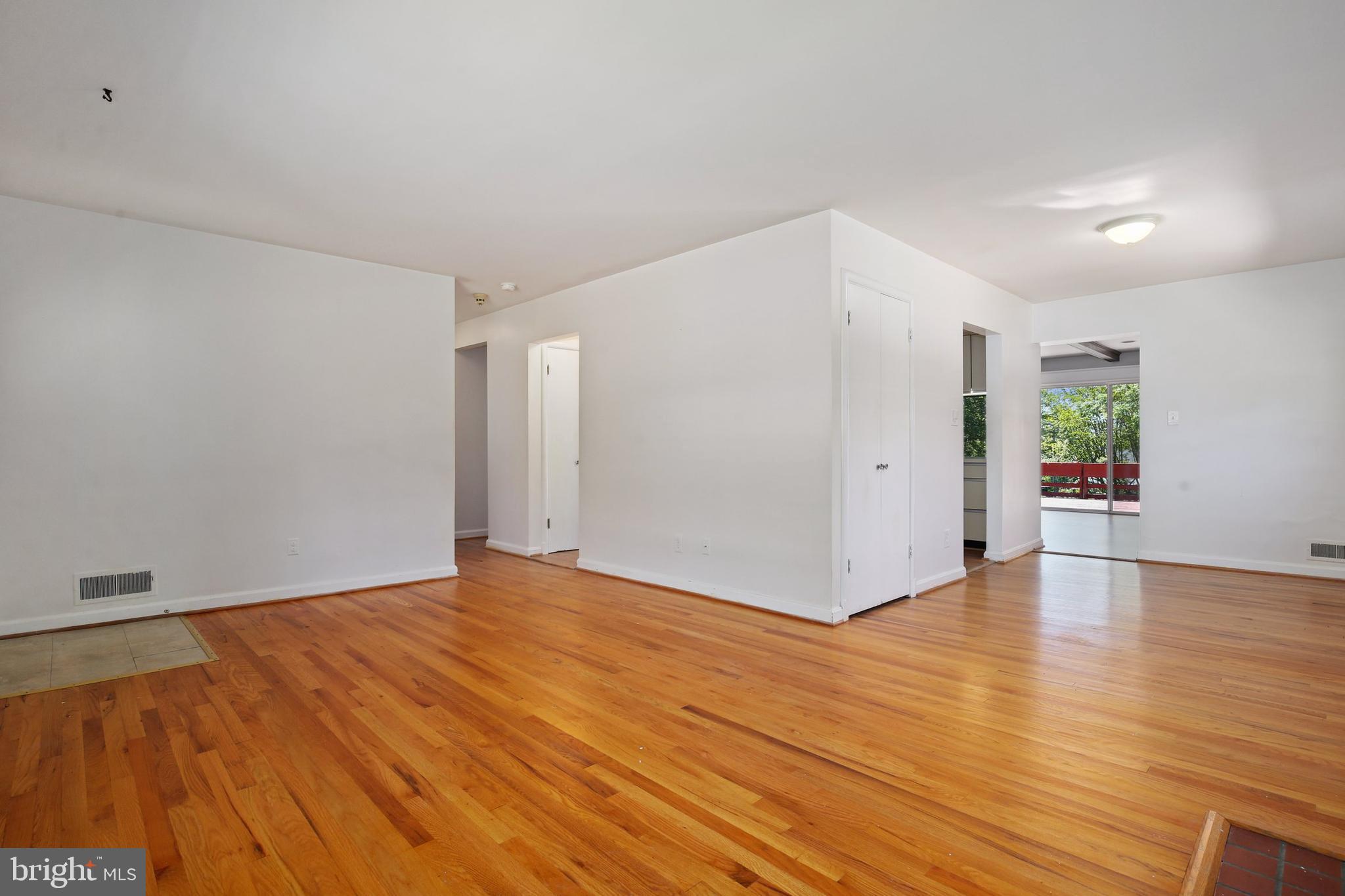 2210 Reedie Drive Silver Spring, MD 20902 - Photo 5 of 45