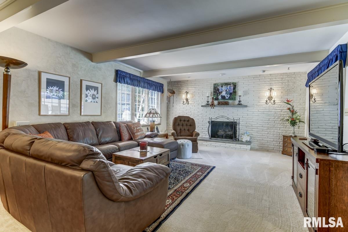 2 Fair Oaks Street Springfield, IL 62704 - Photo 4 of 33 Gallery Image 4