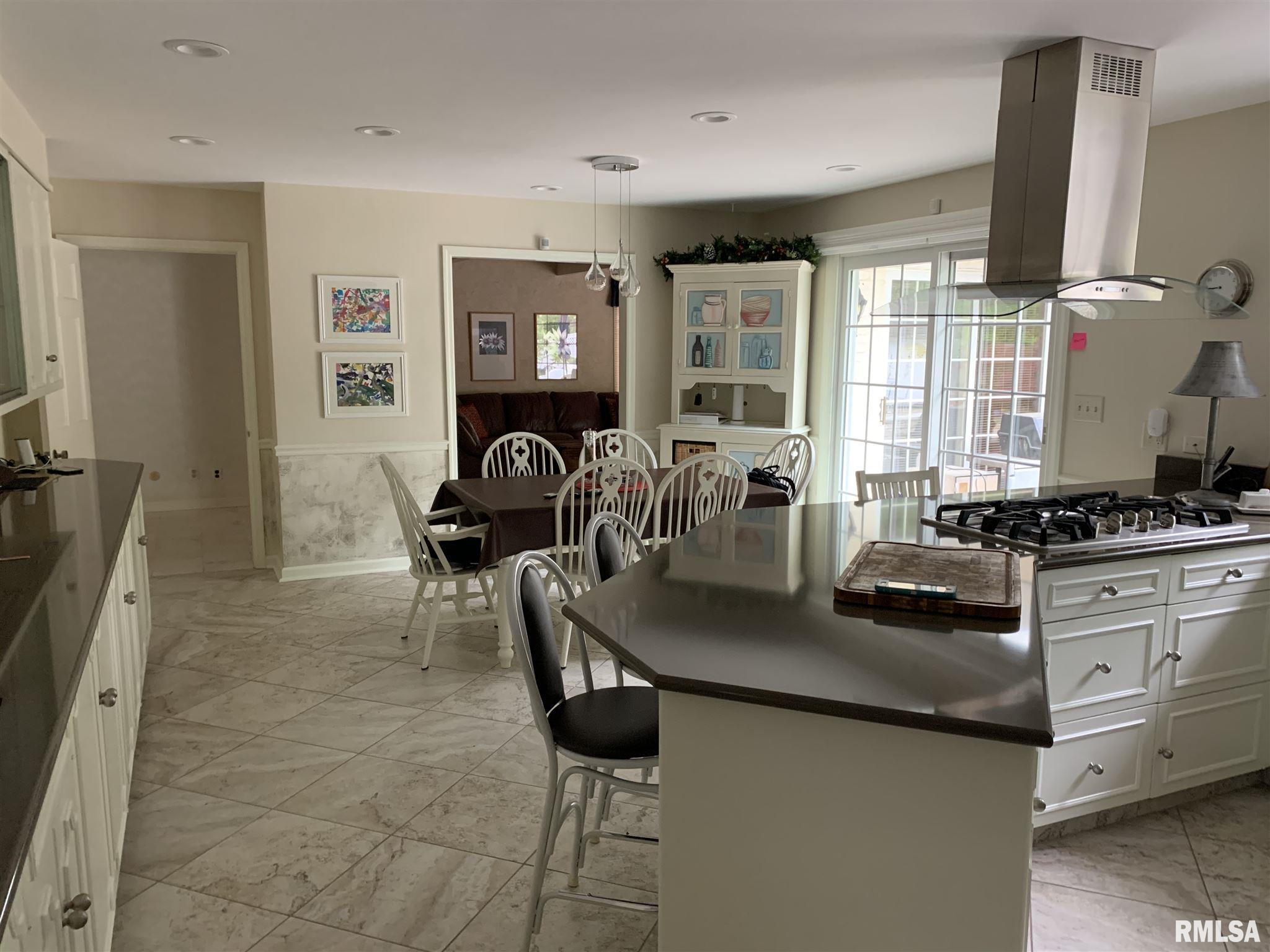 2 Fair Oaks Street Springfield, IL 62704 - Photo 7 of 33 Gallery Image 7