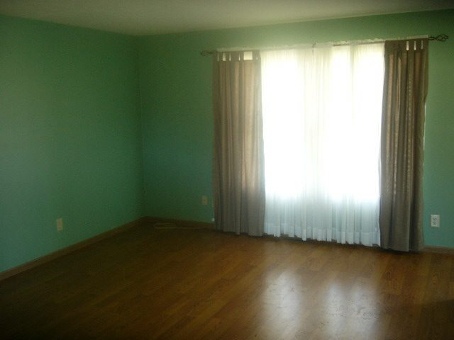 27533 Bison Ridge Elkhart, IN 46514 - Photo 4 of 9 Gallery Image 4