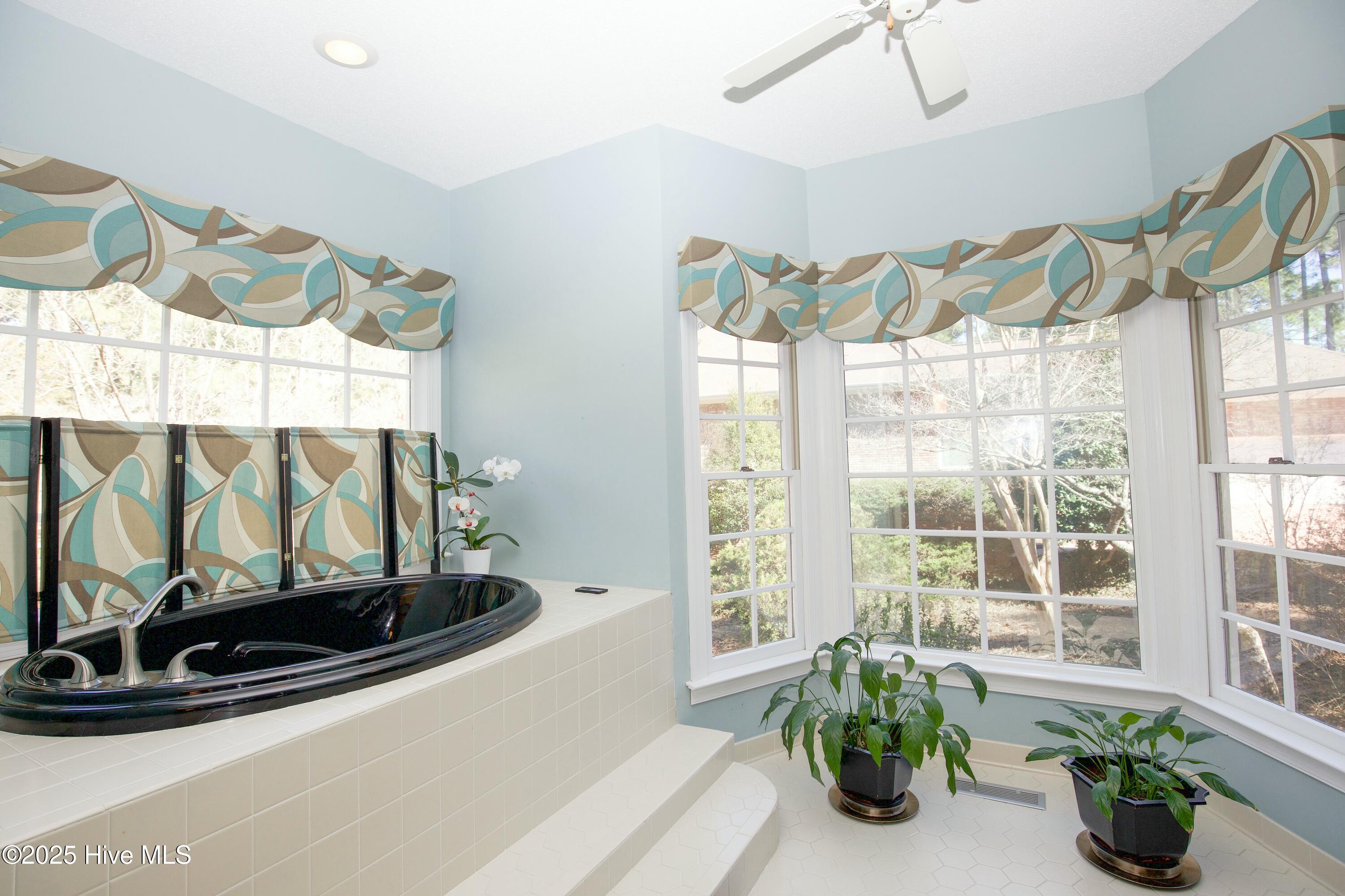 12 Lochdon Court Pinehurst, NC 28374 - Photo 28 of 65 Master Bath