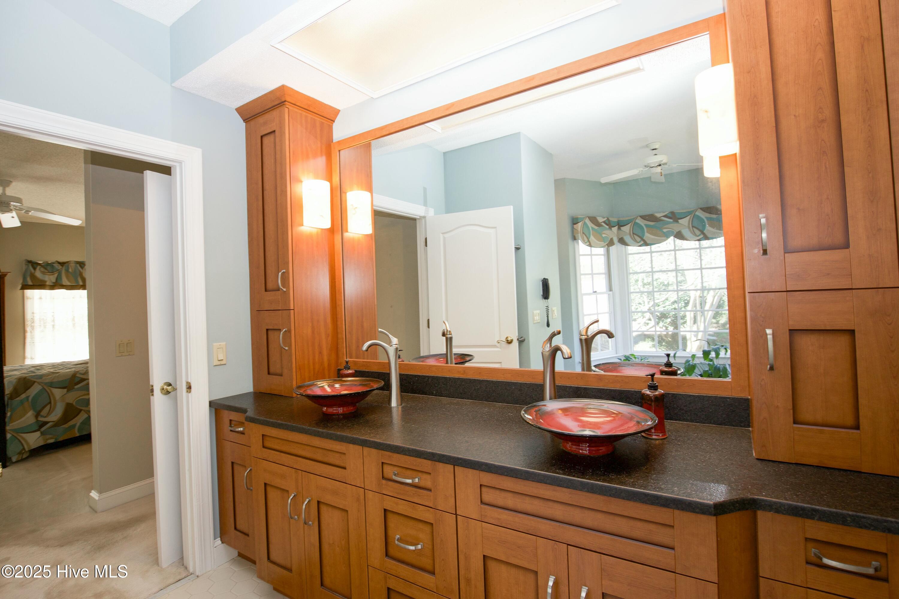 12 Lochdon Court Pinehurst, NC 28374 - Photo 29 of 65 Master Bath Sinks