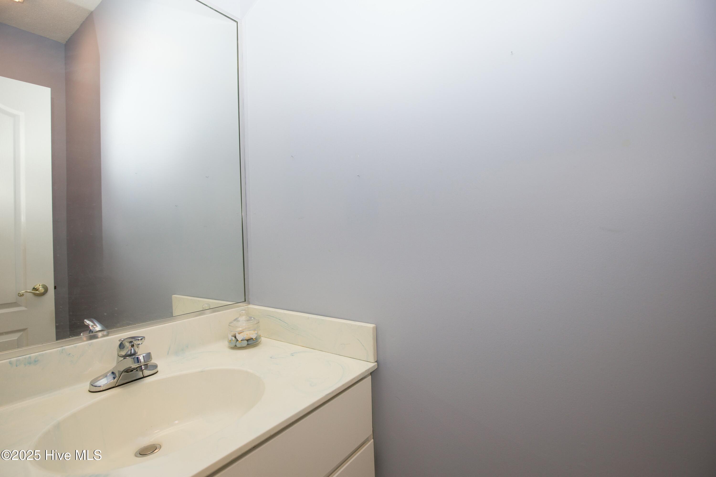 12 Lochdon Court Pinehurst, NC 28374 - Photo 30 of 65 Powder Room