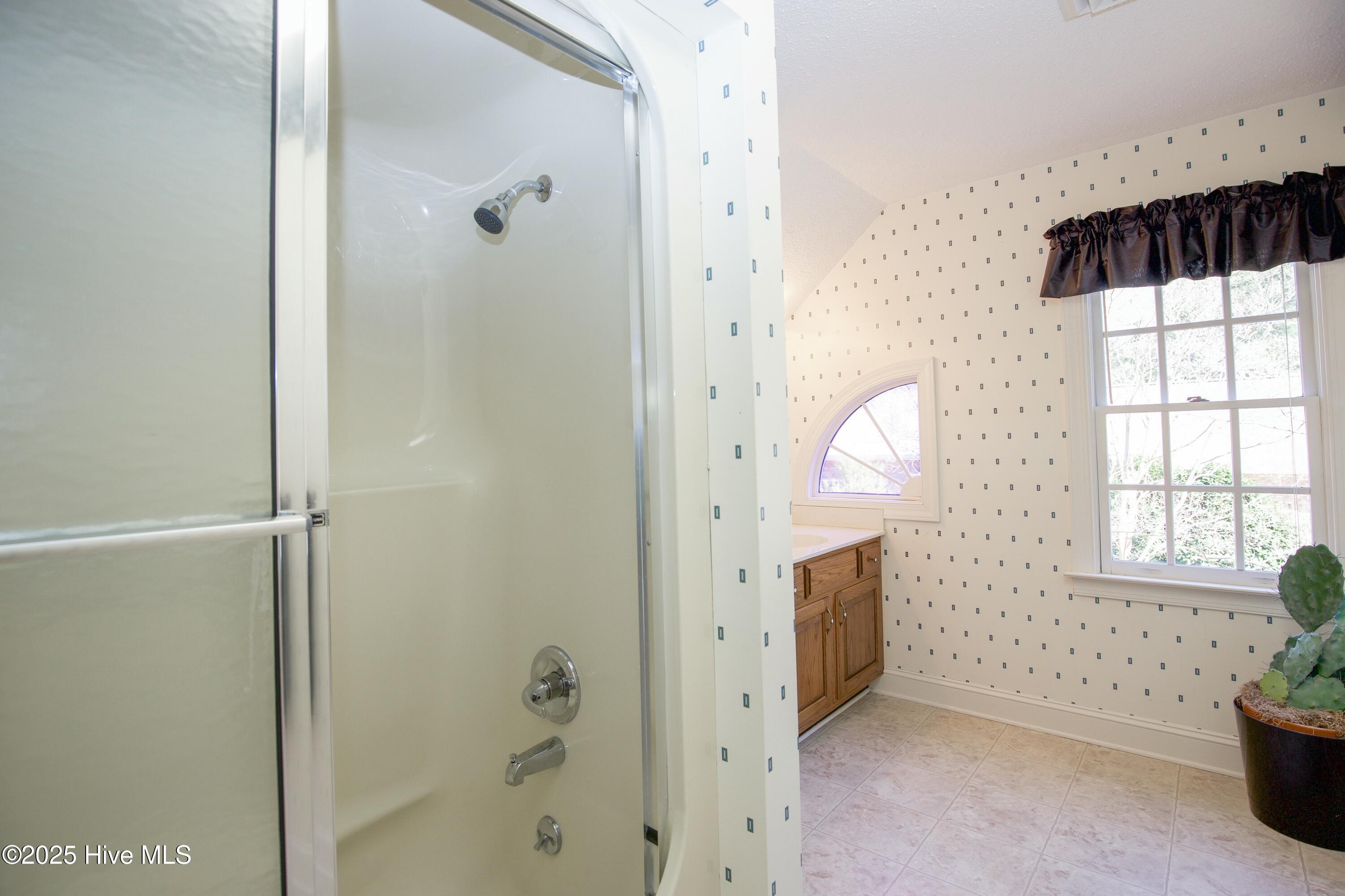 12 Lochdon Court Pinehurst, NC 28374 - Photo 44 of 65 Guest Bath-Up