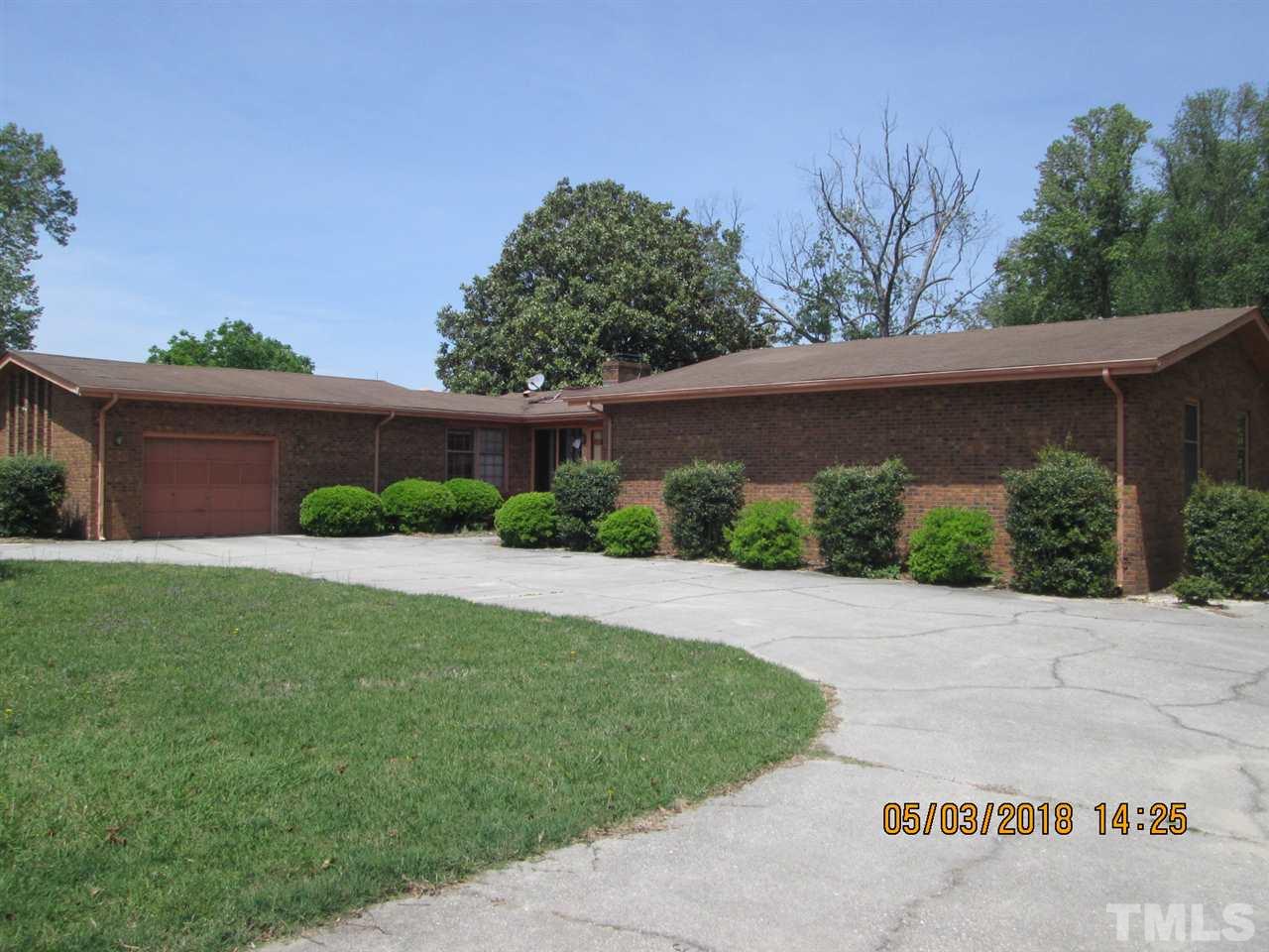 2550 Hollerin Road Dunn, NC 28334 - Photo 3 of 9