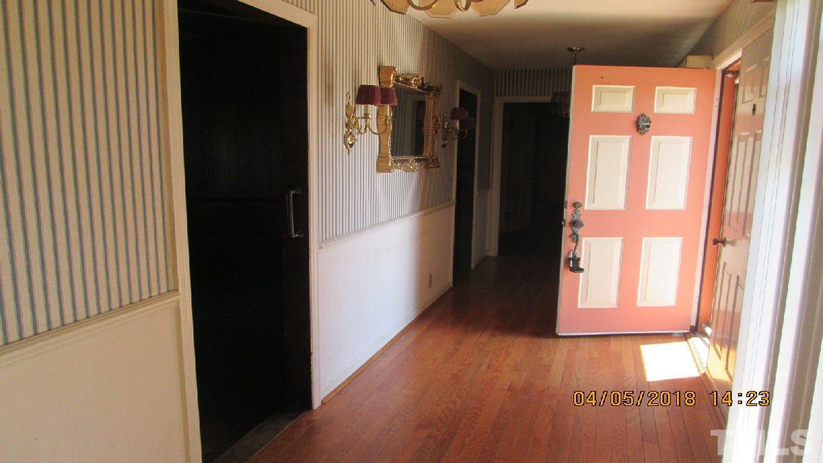 2550 Hollerin Road Dunn, NC 28334 - Photo 5 of 9