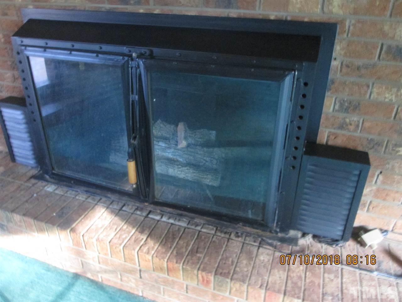 2550 Hollerin Road Dunn, NC 28334 - Photo 6 of 9