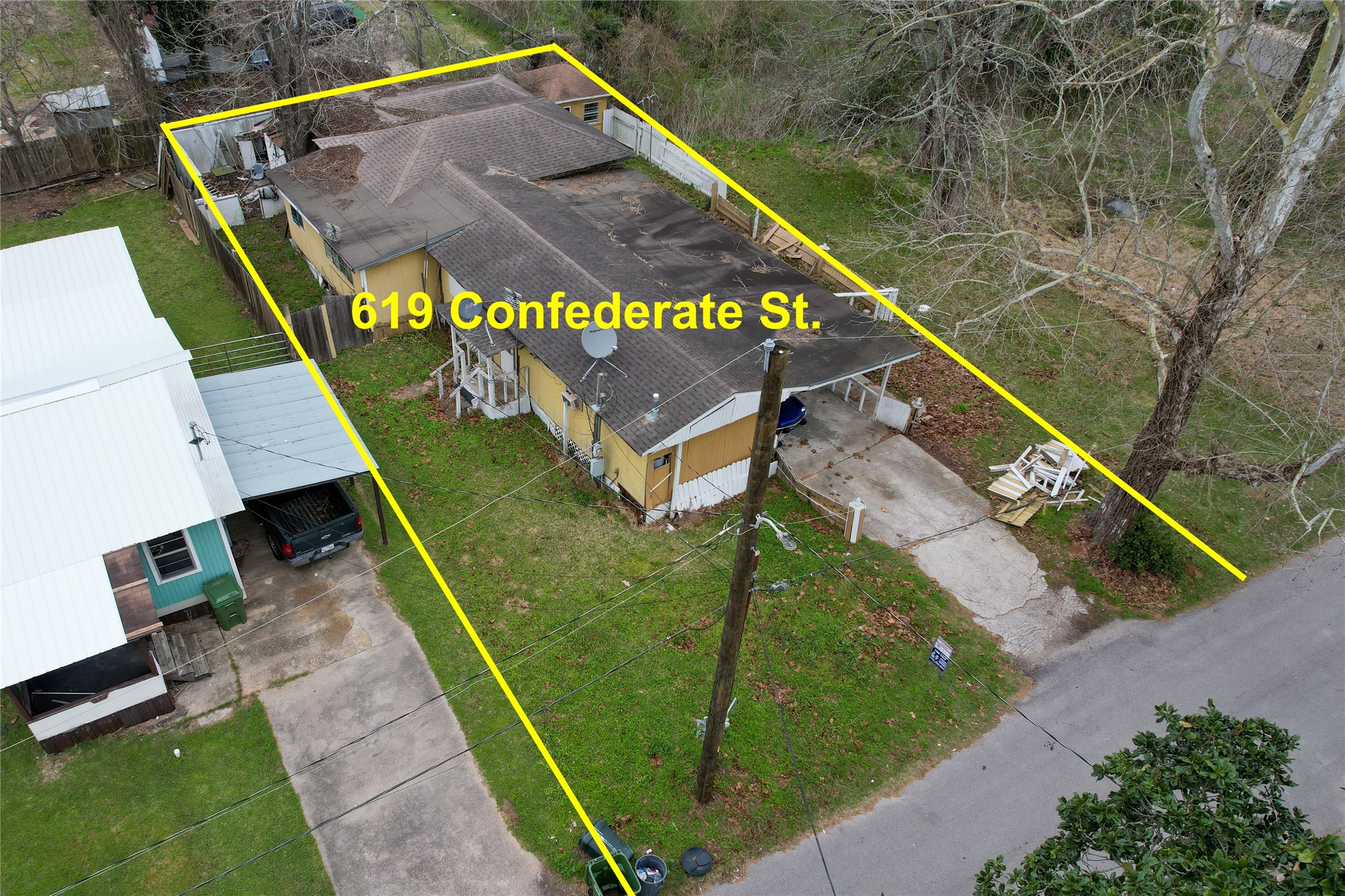 619 Confederate Street Liberty, TX 77575 - Photo 3 of 7 a view of an outdoor space
