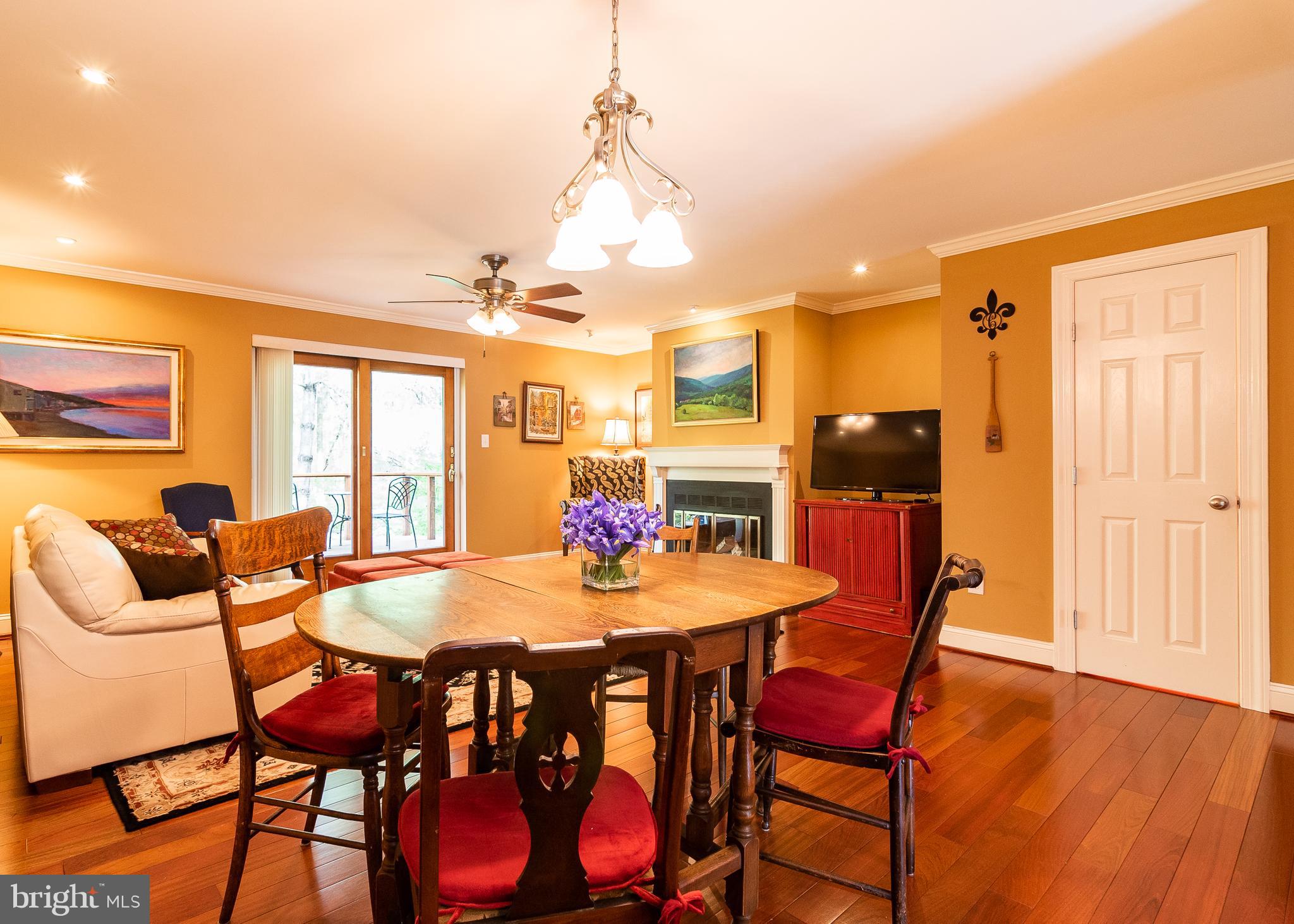 9721 Early Spring Way Columbia, MD 21046 - Photo 11 of 36 Dining Room