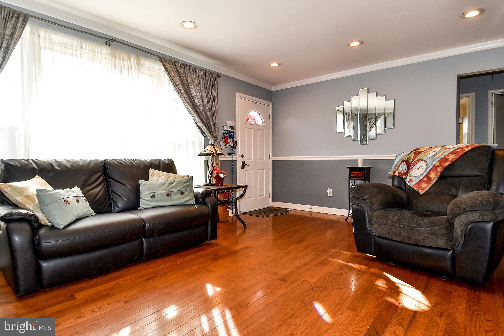 3531 Greenly Street Silver Spring, MD 20906 - Photo 8 of 34 Living Room