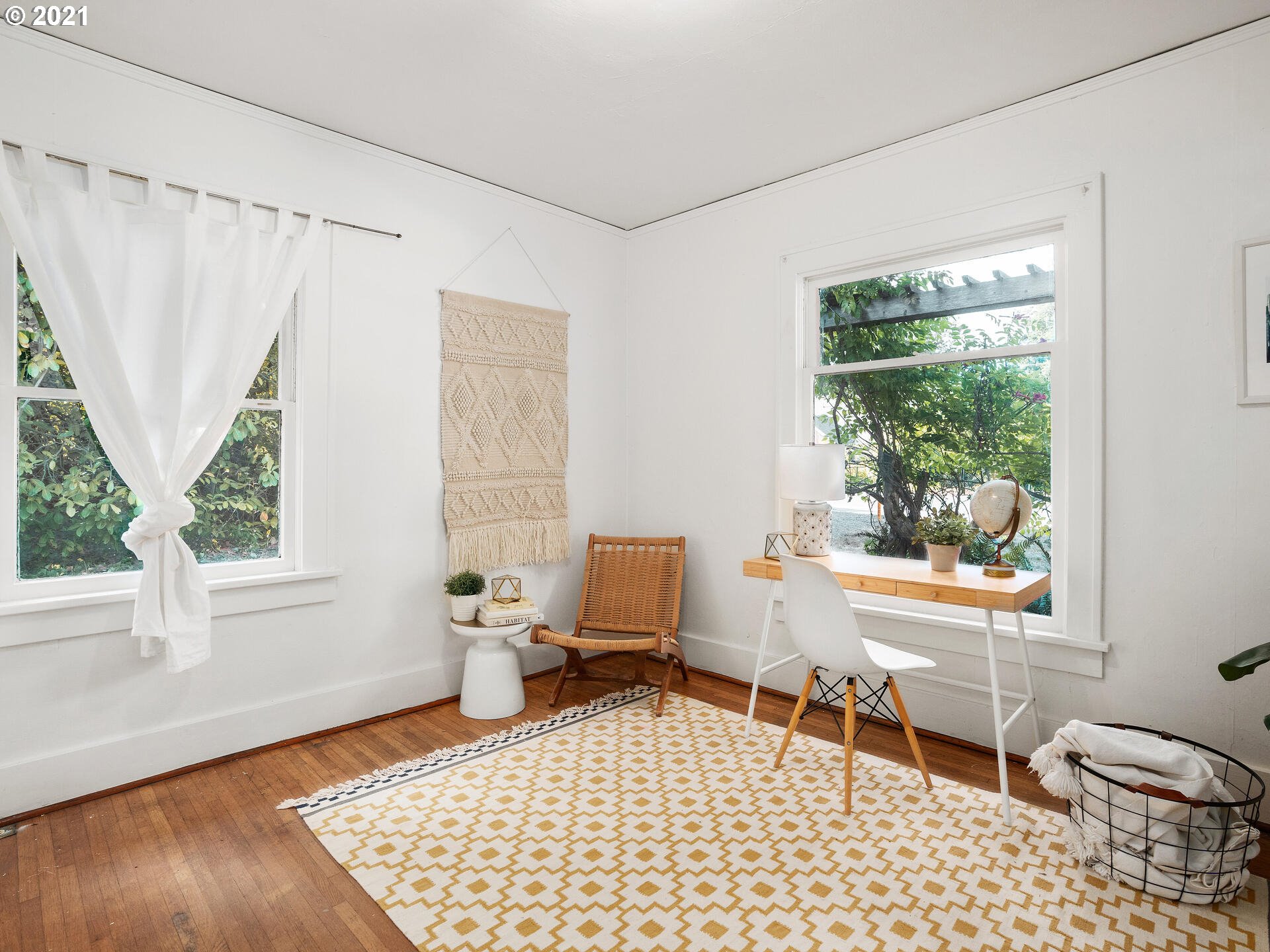 3352 Southwest Spring Garden Street Portland, OR 97219 - Photo 22 of 31 Gallery Image 22
