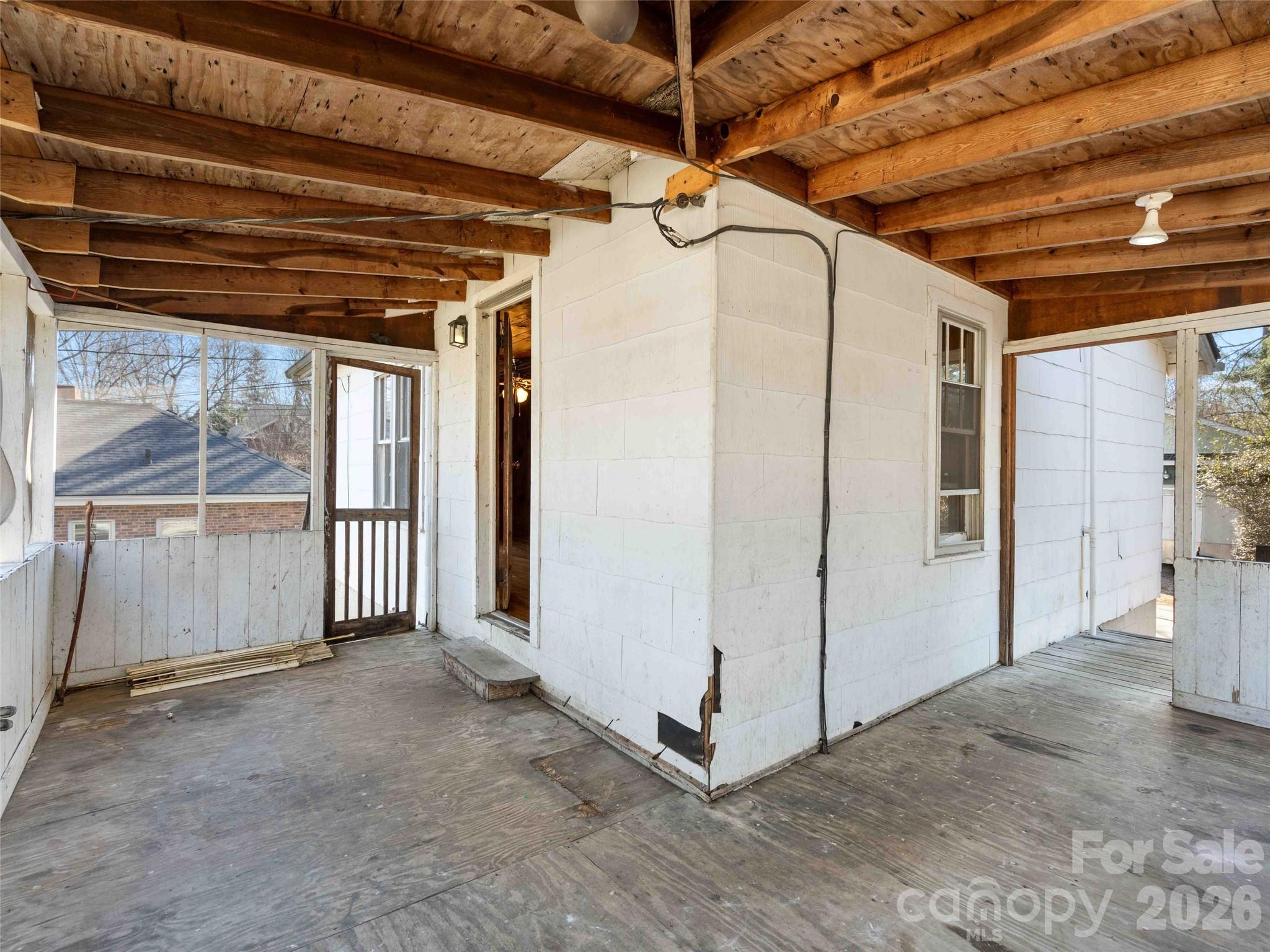 118 Rutledge Drive Hendersonville, NC 28739 - Photo 28 of 48 a view of a room with an empty space