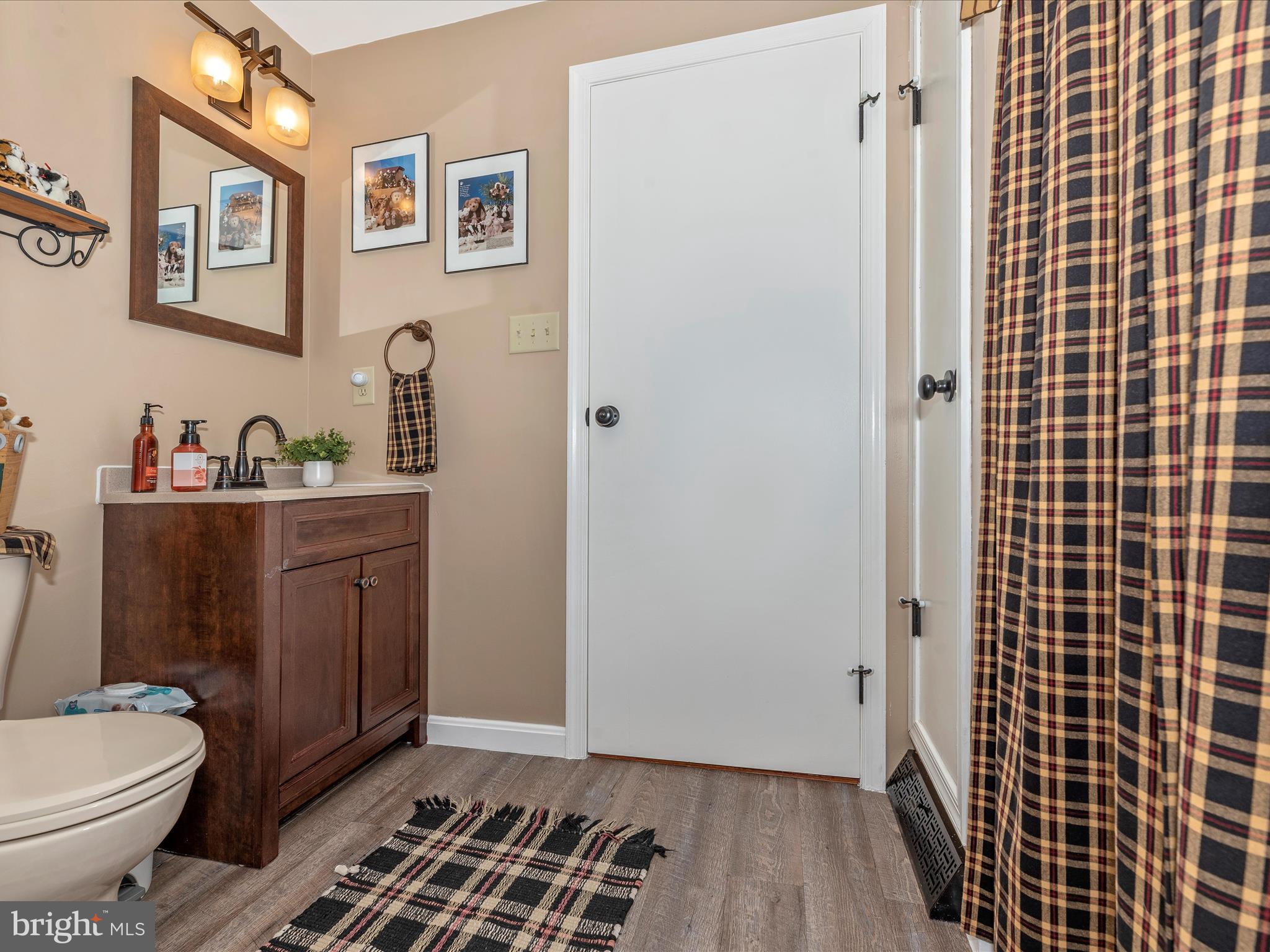 6320 Debold Road Sabillasville, MD 21780 - Photo 35 of 73 Main Level Bathroom/Laundry Room