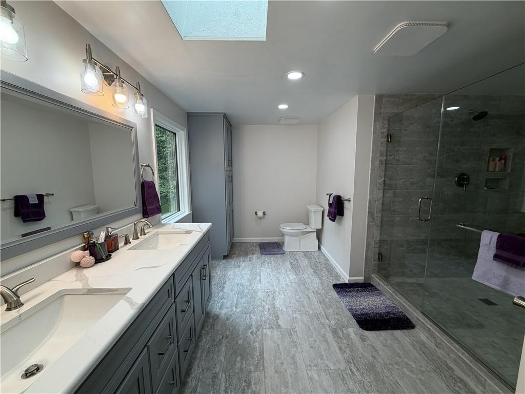 4900 Cole Road Murrysville, PA 15668 - Photo 26 of 44 Primary Bathroom