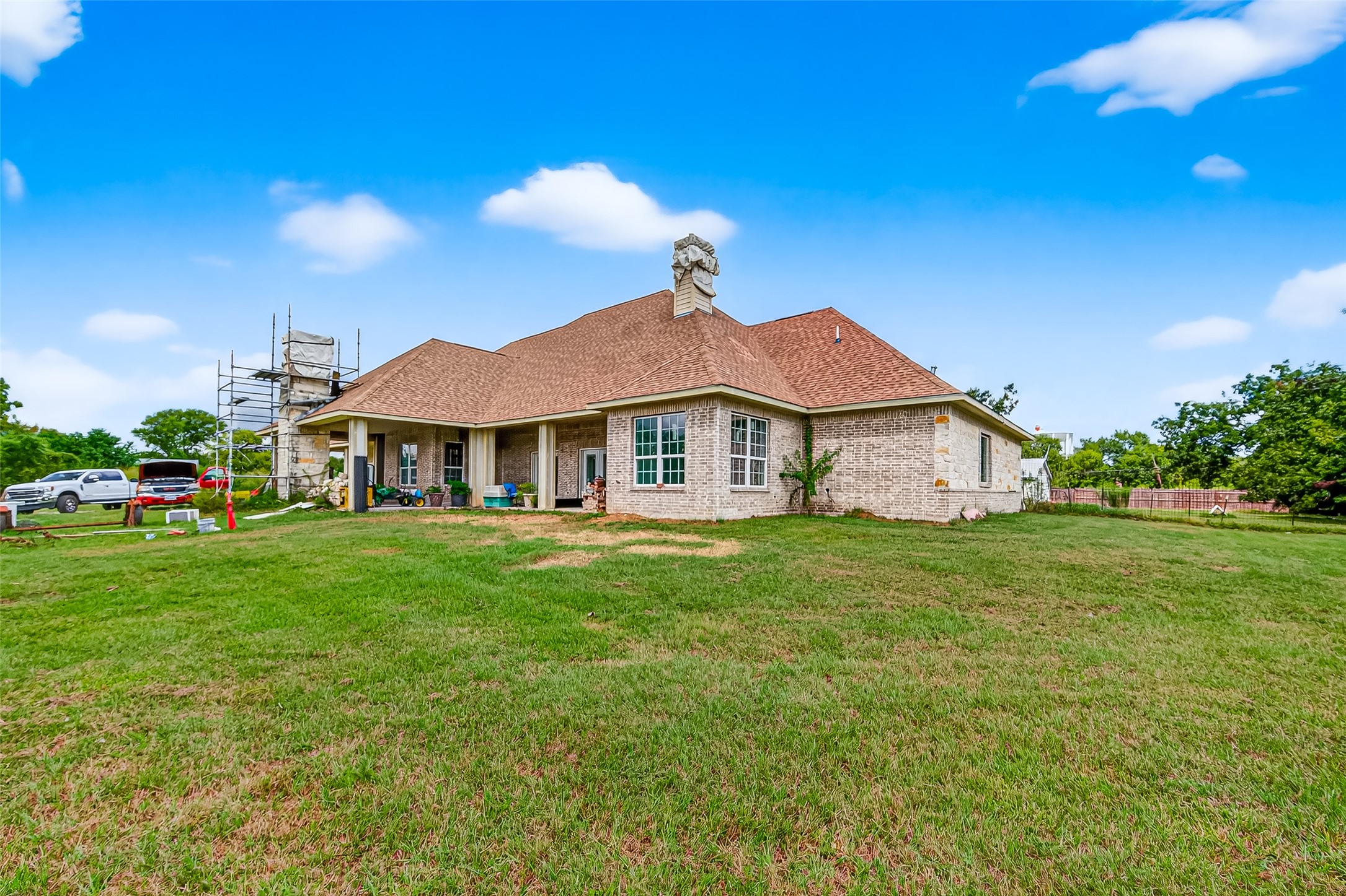 1013 Battlebell Road Highlands, TX 77562 - Photo 28 of 47 a front view of a house with a garden