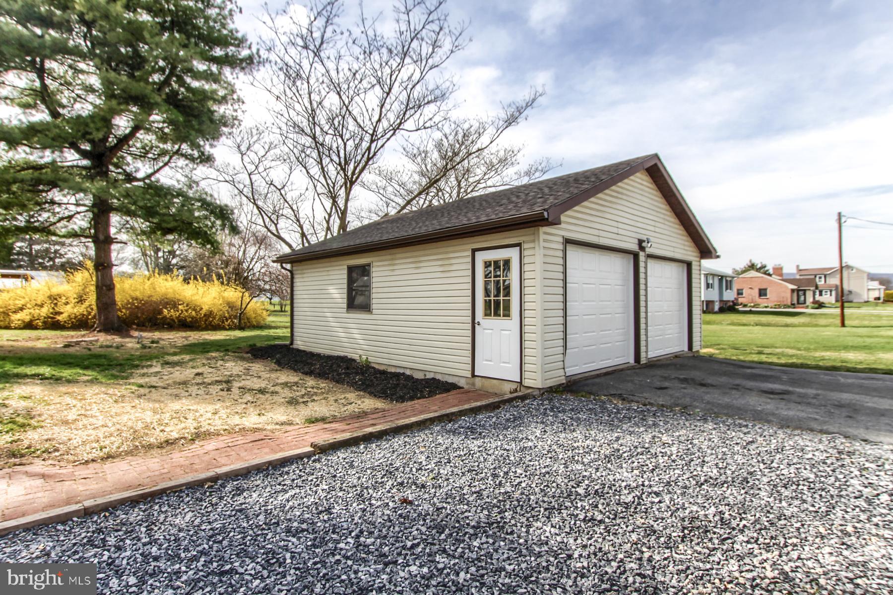 100 Greason Road Carlisle, PA 17015 - Photo 31 of 40 Gallery Image 31