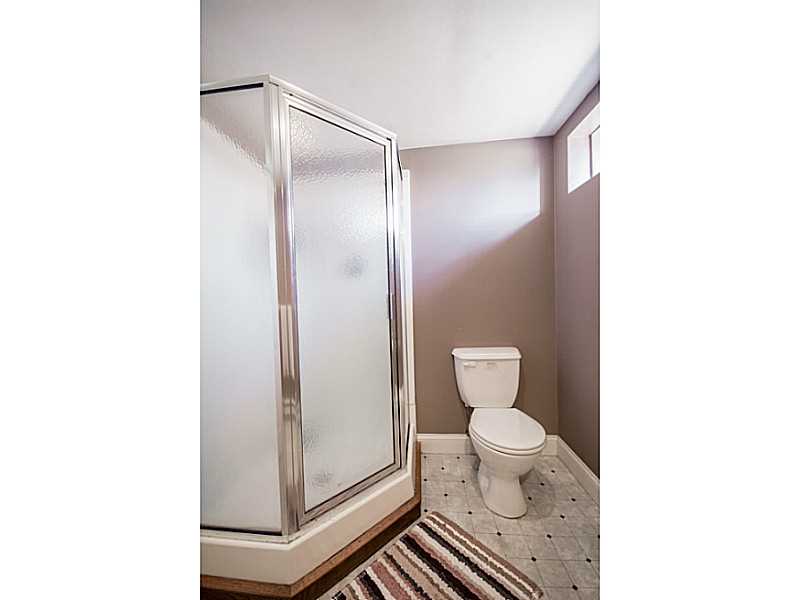 16 Baldwin Road Middletown, RI 02842 - Photo 21 of 25 Bathroom.