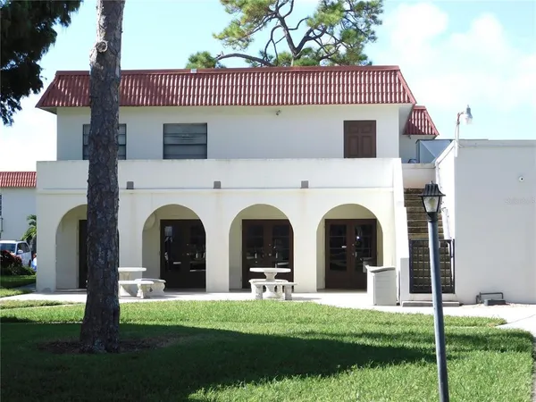 $259,000 | 2700 Bayshore Boulevard, Unit 2C, Dunedin, FL 34698