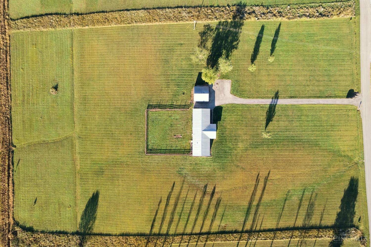 7986 Black Road Russellville, OH 45168 - Photo 13 of 41