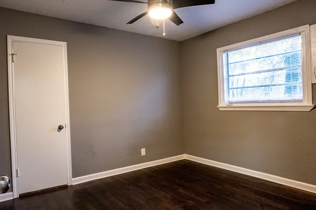 $899 | 5532 Eskridge Street, Unit 1, Houston, TX 77023