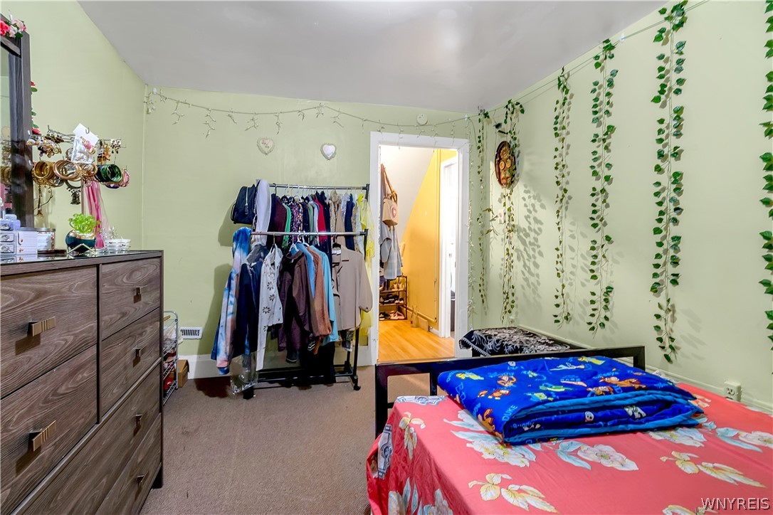 29 Sobieski Street Buffalo, NY 14212 - Photo 12 of 30