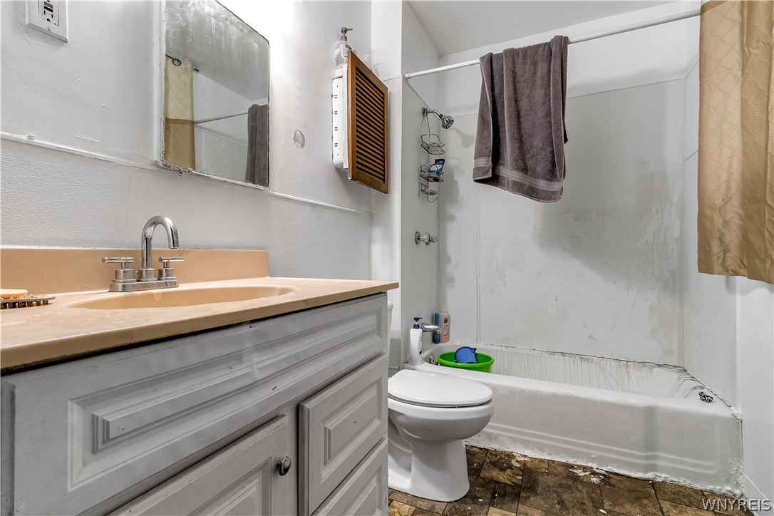 29 Sobieski Street Buffalo, NY 14212 - Photo 23 of 30