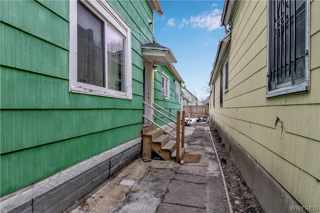 29 Sobieski Street Buffalo, NY 14212 - Photo 30 of 30