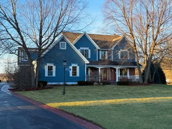 $1,050,000 | W287-n6371 Broadwing Court, Merton, WI 53029