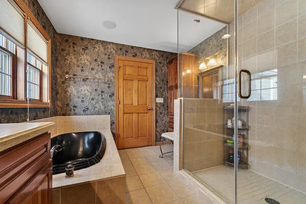 $1,050,000 | W287-n6371 Broadwing Court, Merton, WI 53029