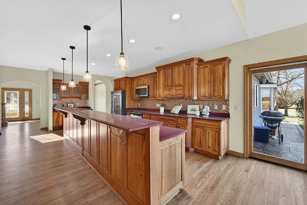 $1,050,000 | W287-n6371 Broadwing Court, Merton, WI 53029