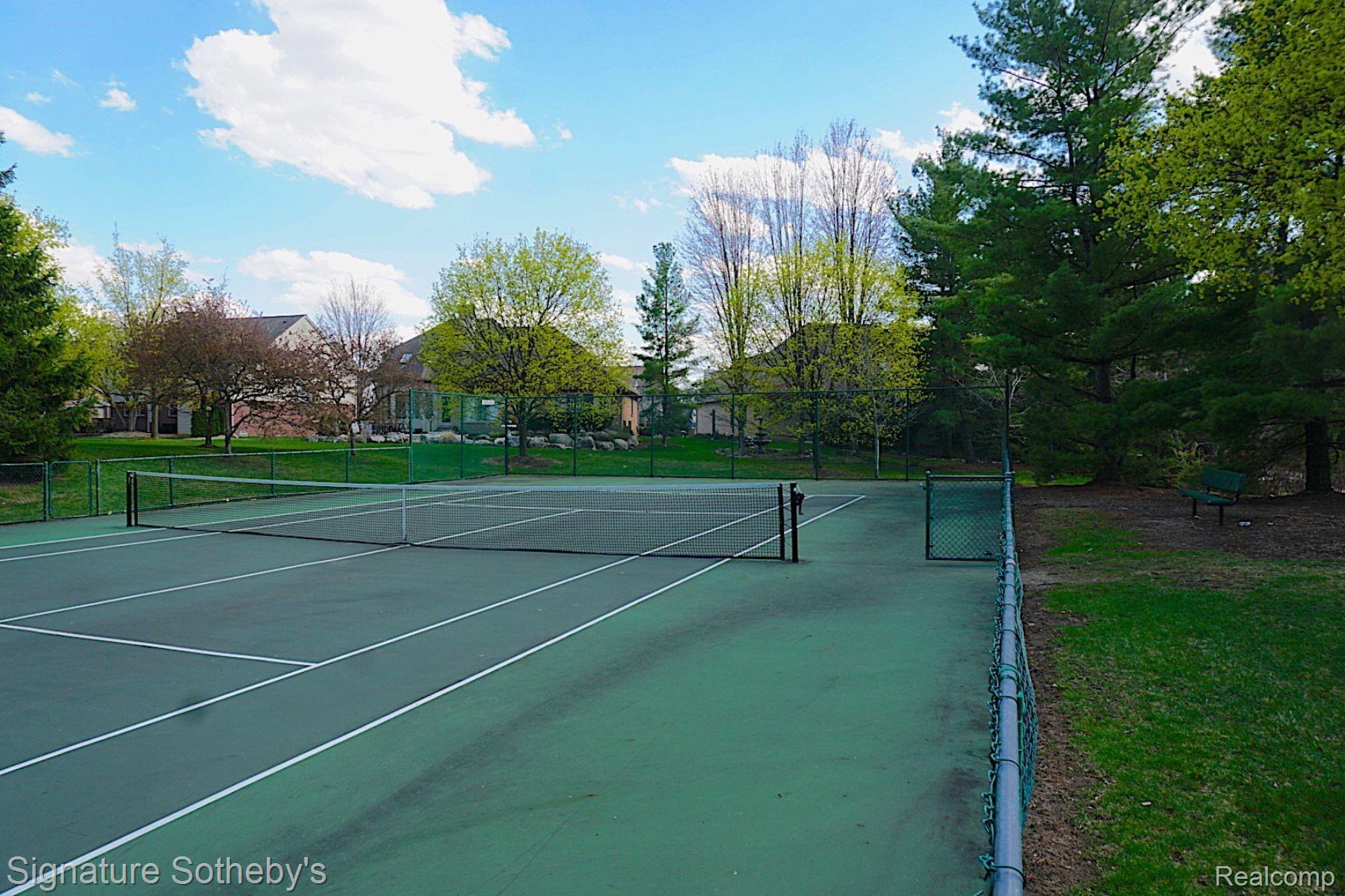 1415 Kentfield Drive Rochester, MI 48307 - Photo 48 of 49 tennis1.jpg