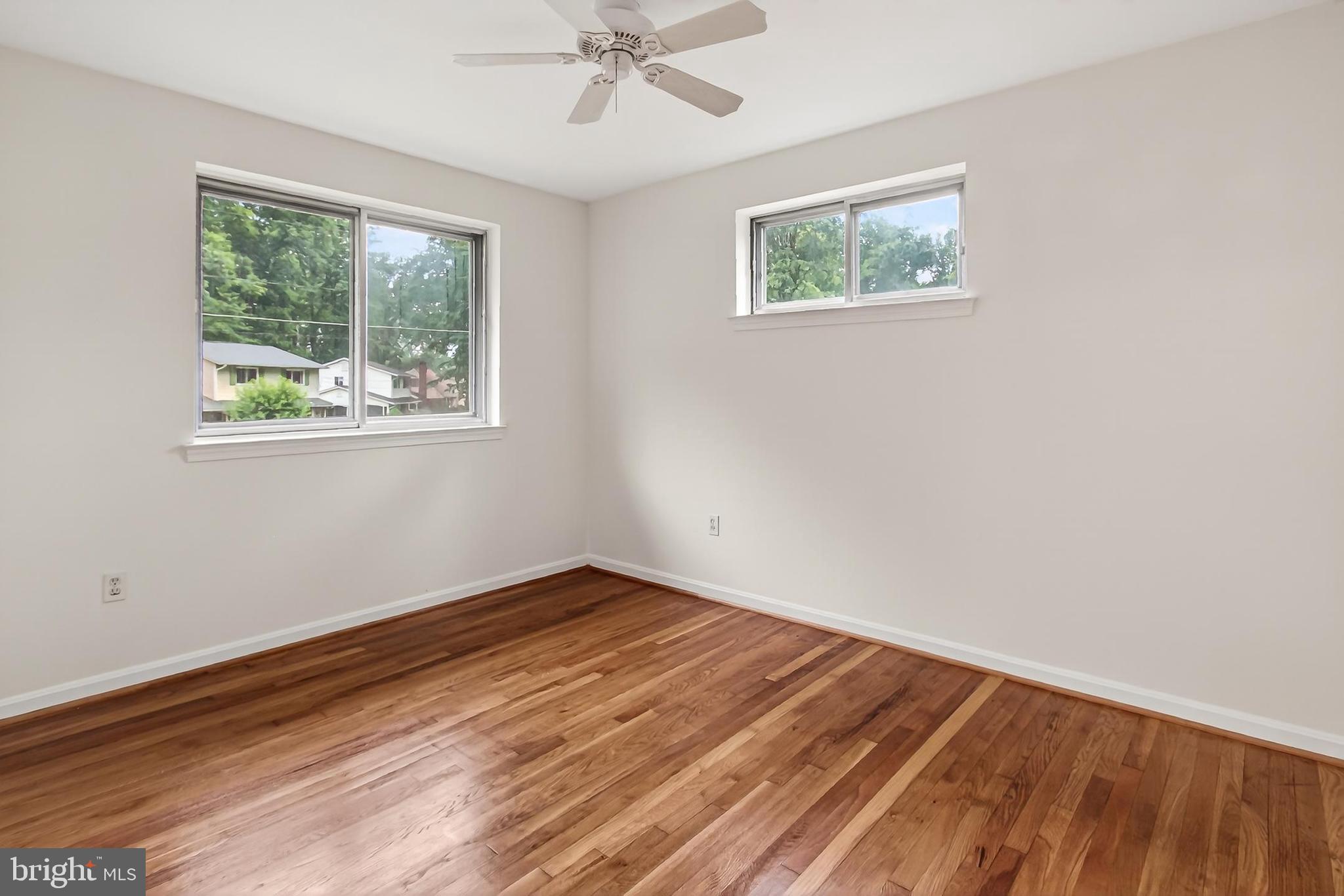 5502 Kempton Drive Springfield, VA 22151 - Photo 26 of 49 Upper Bedroom #3 different view