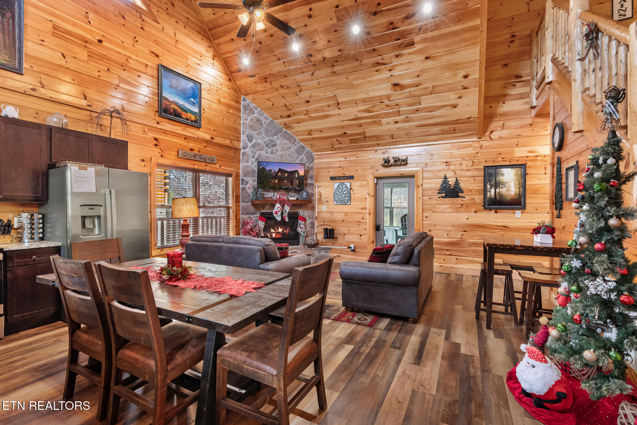 304 City View Way Pigeon Forge, TN 37863 - Photo 3 of 33 dsc01566