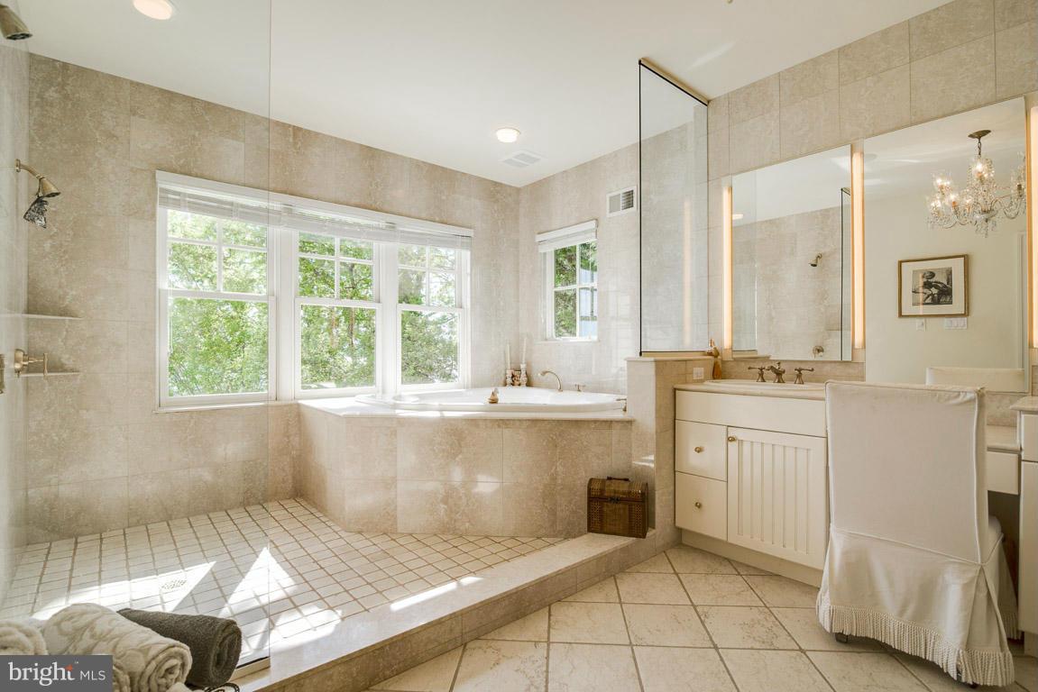 2021 Homewood Road Annapolis, MD 21409 - Photo 14 of 30 Bath (Master)