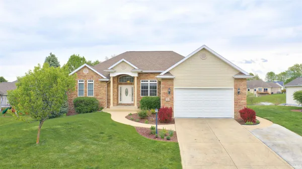 $459,900 | 2072 Pheasant Ridge Drive, Warsaw, IN 46580