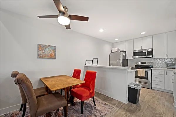 $395,500 | 611 Lauderdale Drive, Unit 611, Rockport, TX 78382